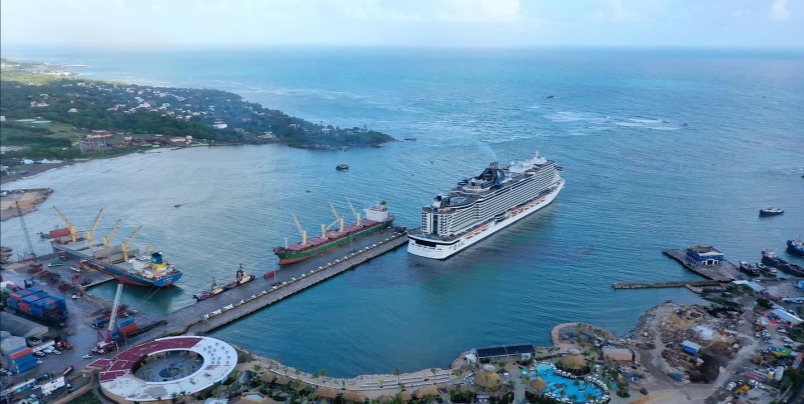 Puerto Taino Bay en Puerto Plata recibe “Odyssey of the Seas” uno de los barcos de cruceros más grande del mundo